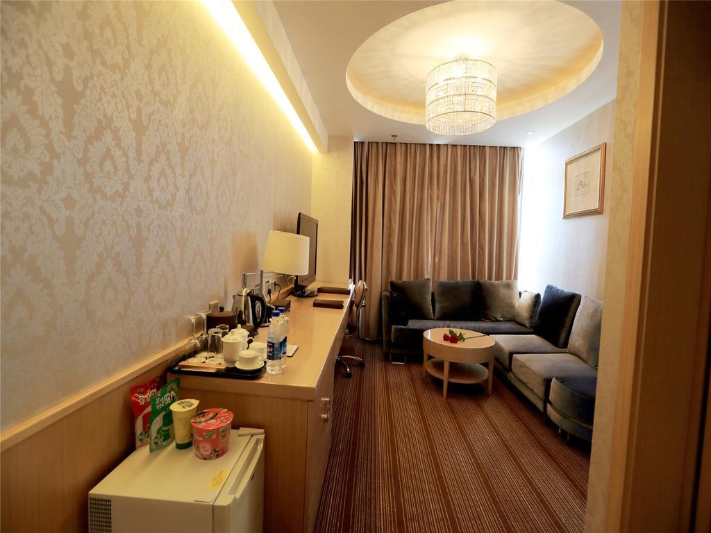 Golden Mountain International Hotel Laiyang Esterno foto